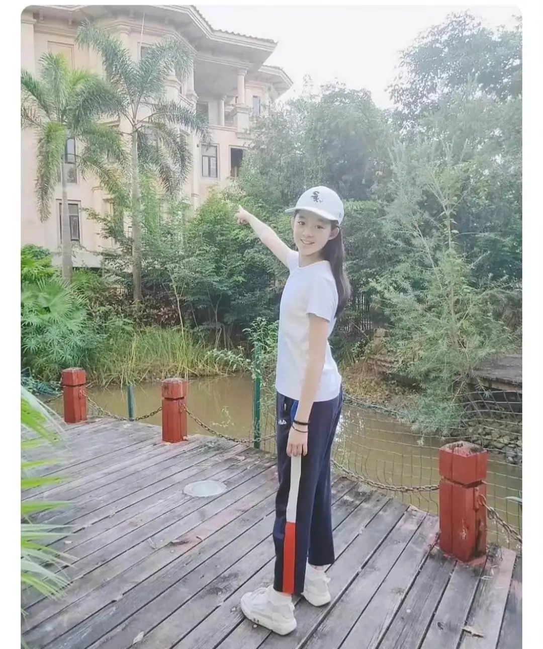 政府部门介入调查，黄小姐的“耳环疑云”将真相大白？