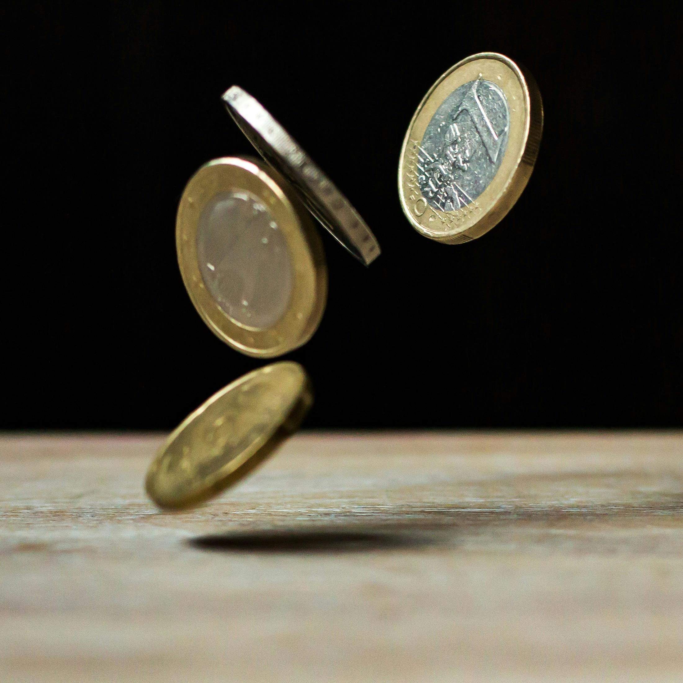 如何得知老凤祥黄金价格？价格波动有什么规律？