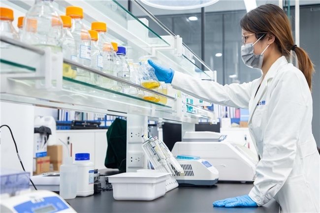 华熙生物：以透明质酸为舟，开创抗衰领域的科学革命