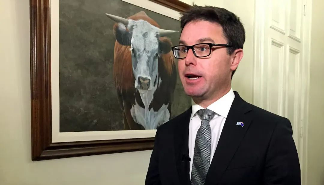 澳币AUDUSD还顶得住？贸易战+澳联储降息+消费冷，三重打击下的惨烈反转