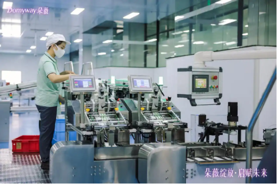 一巾难求！ 黄子韬卫生巾断货，首批使用者感受如何？