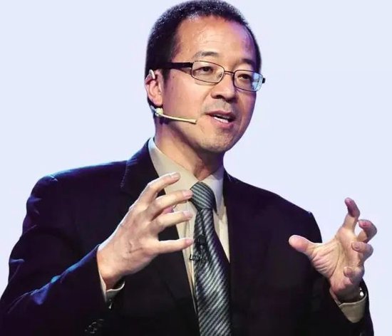 美的董事长方洪波“加班上瘾”到“严禁加班”  老板们习惯在996话题上“人格精分”？