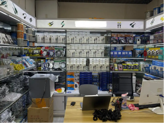 重生的TA | “不躺平”的华强北老板:两招,撕破价格战困局!