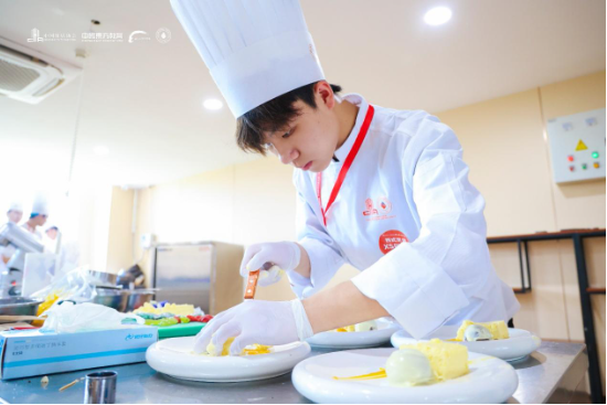 从新东方烹饪的这场全国大赛看职业教育投资回报率：这些专业正在闷声发财