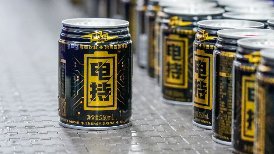 啤酒、饮料攻防战：互相卷进对方的赛道