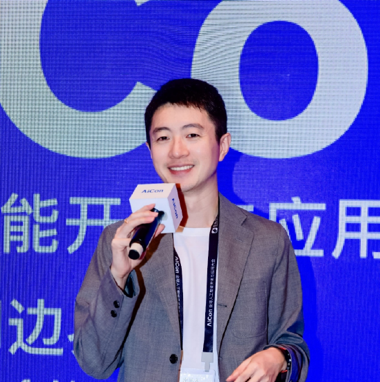 奇富科技费浩峻：大模型正从辅助工具变为驱动核心业务的价值中枢