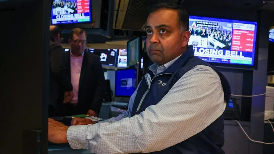 午盘：美股小幅下滑 市场等待英伟达财报