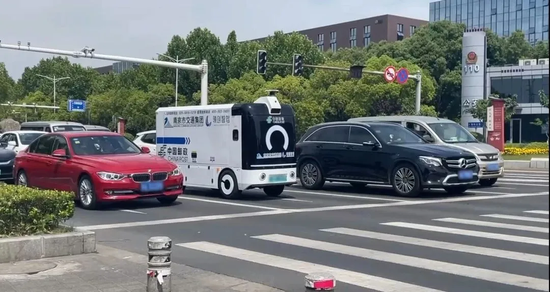 多股连板！无人车概念火爆的背后