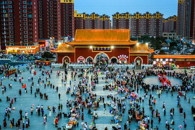 端午小长假“好玩不贵”:周边游出游人次占比近50%,主题乐园景区最受欢迎