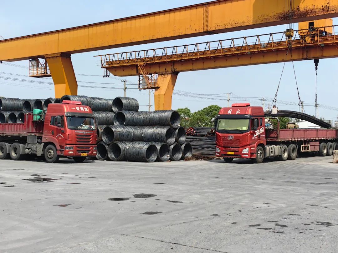 钢价“跌成白菜”:市场寒冬背后的深层震荡