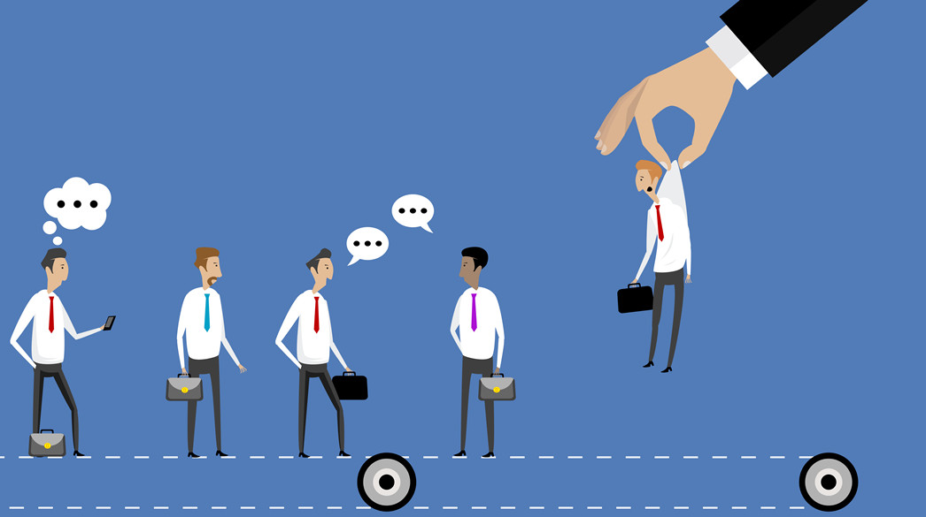 如何把握期权交易择时的要点？复制期权的定义及应用是怎样的？