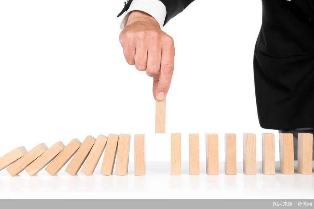 保险业监管趋严趋细！年内17人被“红牌罚下” 警钟缘何敲响