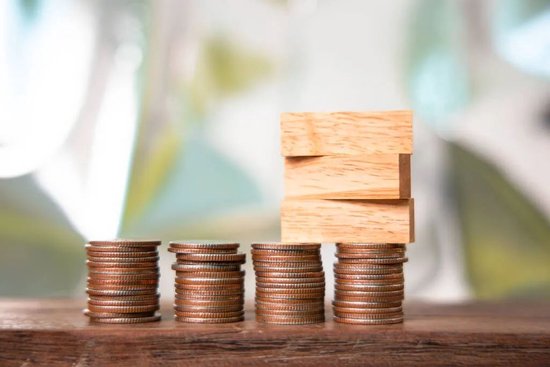 终身禁业！今年保险业已有17人被亮“红牌”