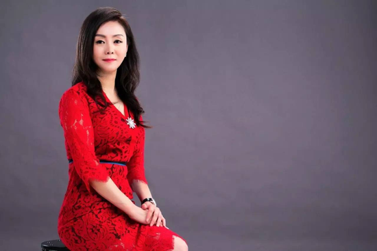 60后美女投资家和两个80后“弟弟”，搞垮了哈工智能、天喻信息两家上市公司