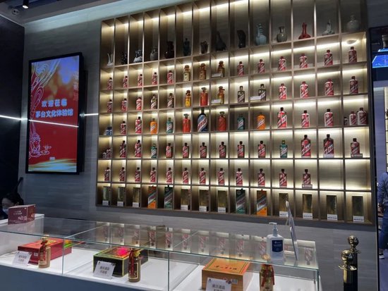 担心的还是来了!飞天茅台市场报价跌破2000元