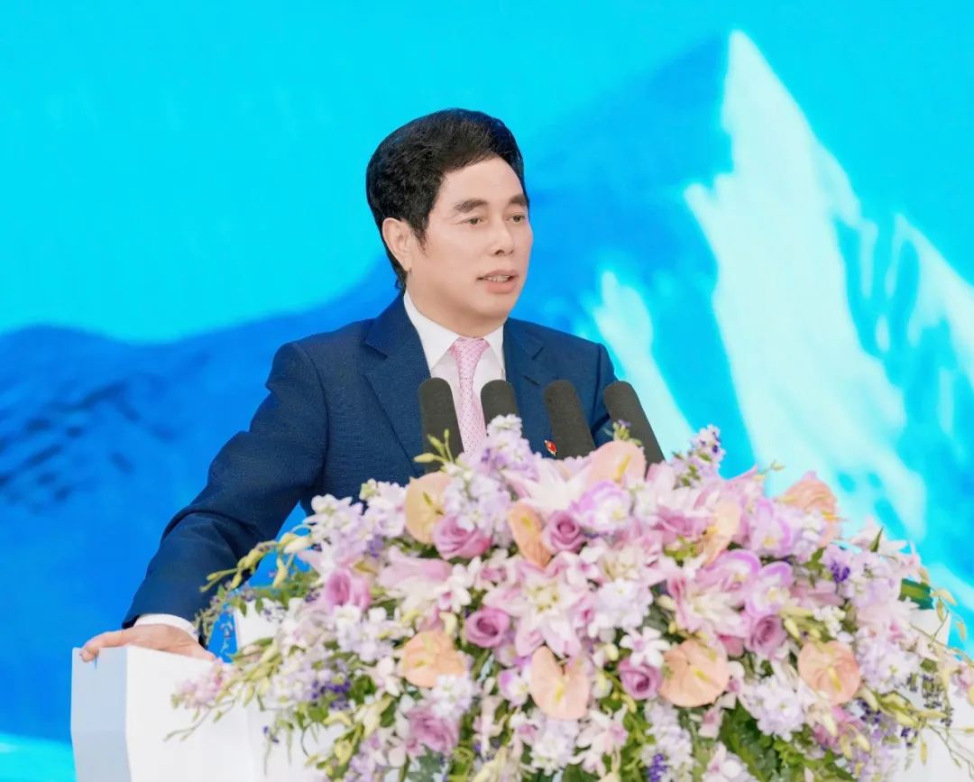 从冰雪基因到第一品牌,雪中飞要做羽绒服“单店盈利王”