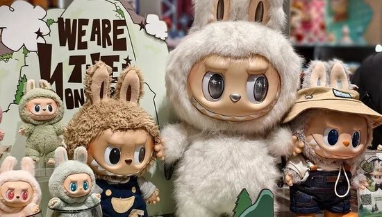 Labubu的假货产业链:秘密全球发货,工厂谁也不能来看