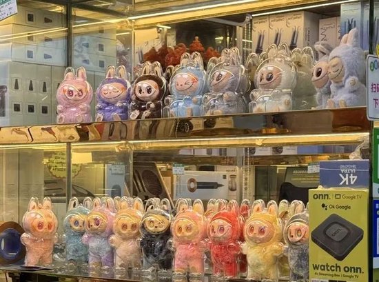 Labubu的假货产业链:秘密全球发货,工厂谁也不能来看