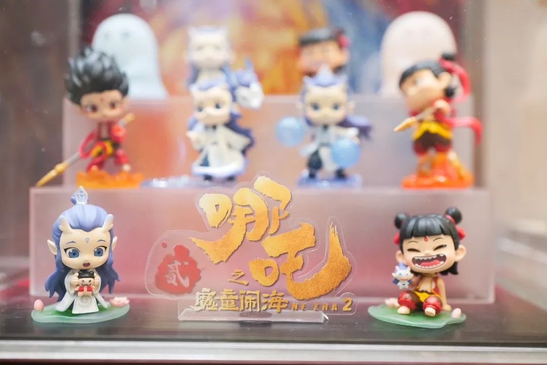 LABUBU一只难求!中国潮玩,何以潮向世界?