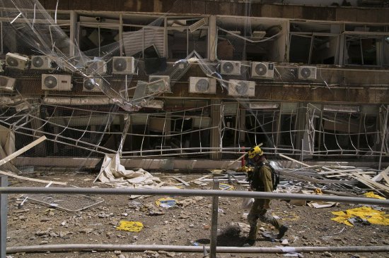 特朗普将在两周内决定是否打击伊朗