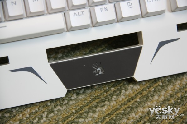 大众CC怎么用机械钥匙开门？用机械钥匙开门有什么注意事项？