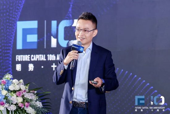 寻找“异类”:黄明明揭秘投中李想、闫俊杰的底层逻辑