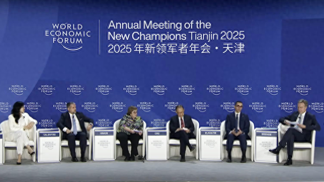 达沃斯热议贸易战无赢家,关税和地缘局势导致FDI降温|2025夏季达沃斯