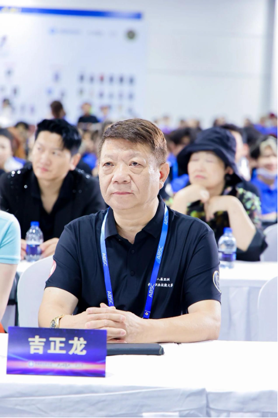 登顶亚洲！欧曼谛闪耀第十八届亚洲美业职业技能大赛，斩获14金22银