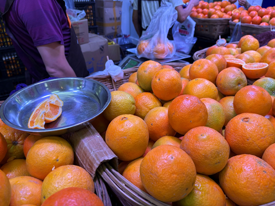 汪小菲试吃,安慕希跨界……在好博会,逛着逛着就吃饱了
