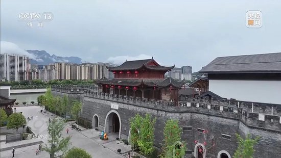 耗资24亿的古城，四年累计亏损超10亿！曝光后张家界市委书记、市长表态