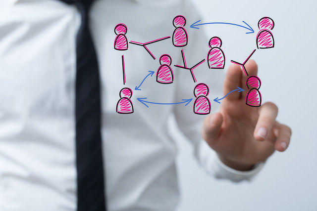 如何在房产销售中制定有效策略？海景房销售有哪些技巧与方法？