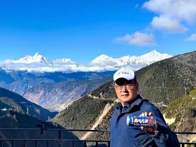 华润啤酒老帅离场：“勇闯天涯”的开拓者，豪赌白酒留下残局