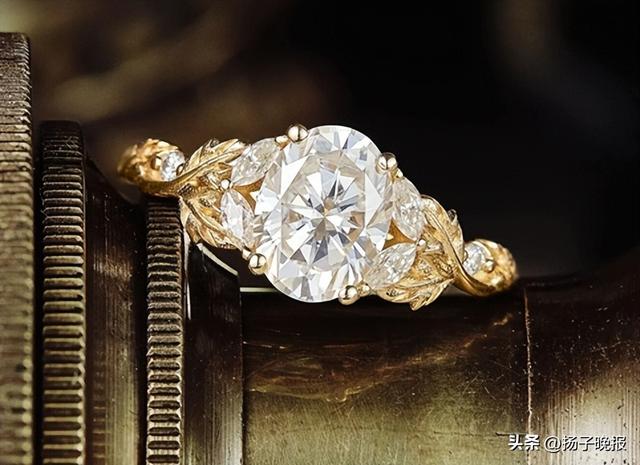 今年已涨超50%！金价飙破历史新高，专家：钻石也有望重回巅峰