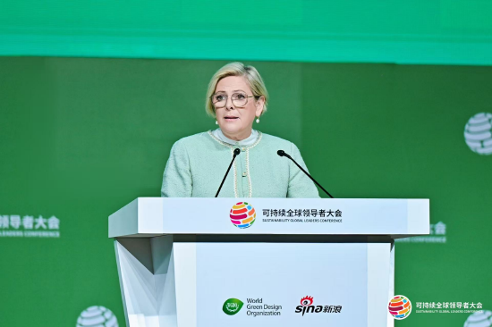 冰岛总统哈德拉·托马斯多蒂尔出席2025可持续全球领导者大会并致辞(图)