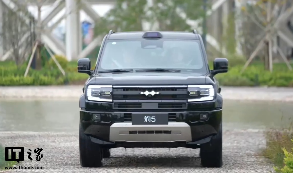 26.98 万元起，比亚迪方程豹豹 5 长续航版、豹 8 大五座版汽车发布