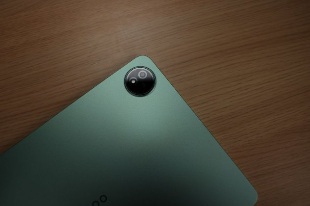 iQOO Pad5e开箱：同档大屏游戏神器，学习办公也能“躺赢”