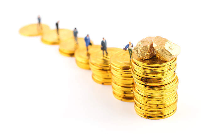 黄金与其他贵金属的投资对比如何？