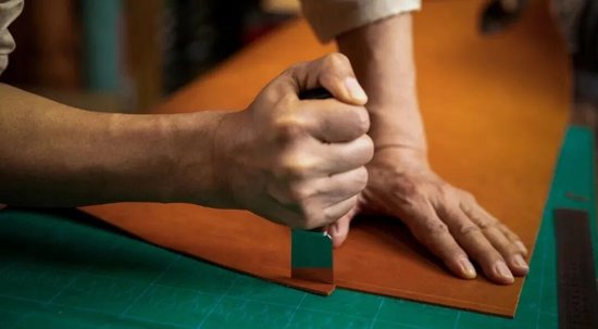 中信证券:该红的不红