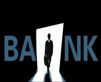 投资者如何通过银行的金融分析工具提升能力？