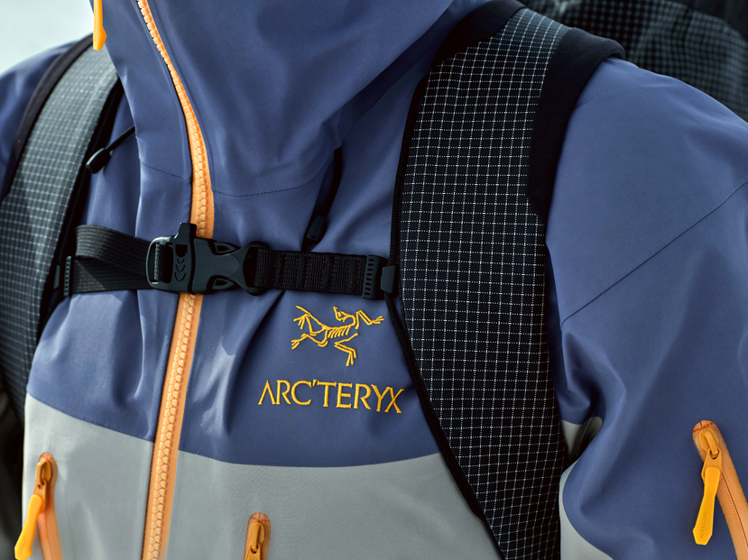 索康尼:被特步耽误的“始祖鸟”?