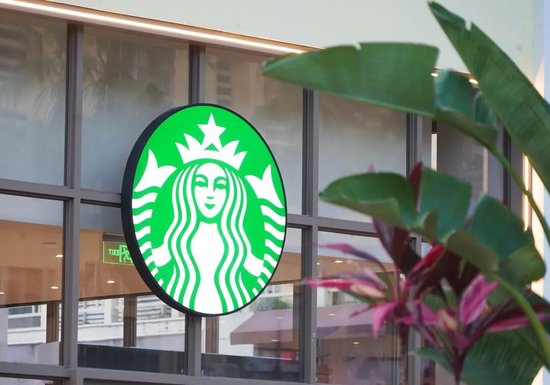 合资公司总部在上海，目标开店2万家！星巴克中国易主，新掌门大有来头：李嘉诚曾入股，买过北京SKP股权