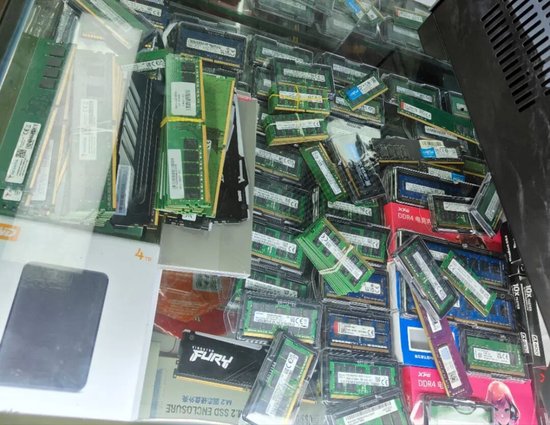 “一天一价”,价格仍在涨!小米公司行销总监:有点“惊悚”