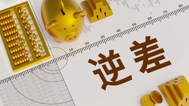 股债平衡型基金资产配置比例？