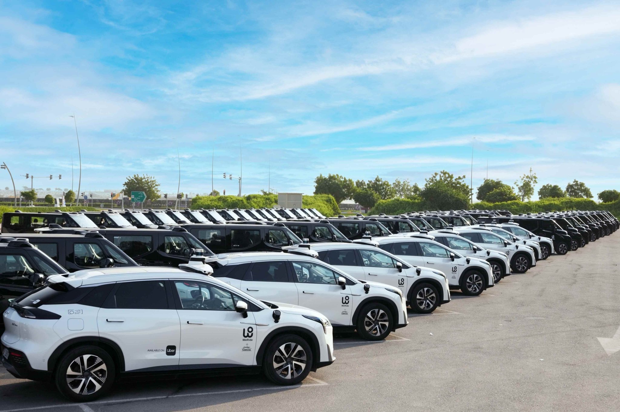 港股Robotaxi第一股!文远知行正式在香港交易所挂牌上市