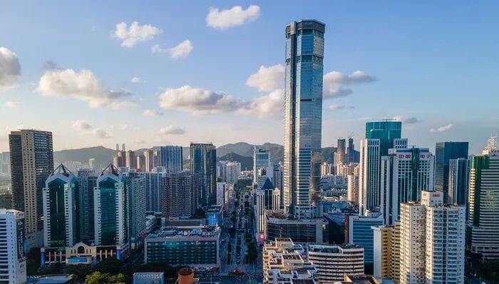 全球存储芯片涨价潮席卷深圳：模组厂利润翻倍，代理商满仓囤货