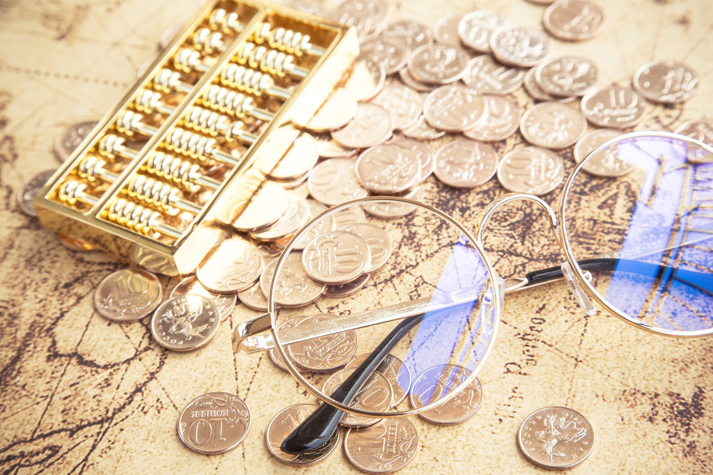 金融科技提升投资效率吗？