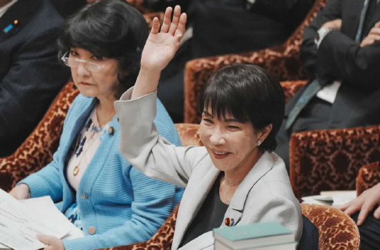 日本首相放弃年度预算目标，转而制定多年计划