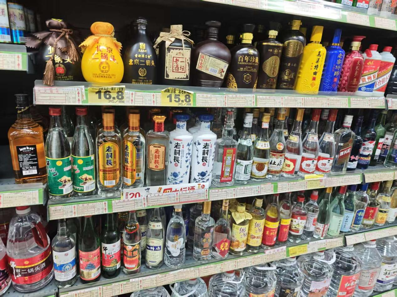 光瓶酒火了，牛栏山却卖不动了