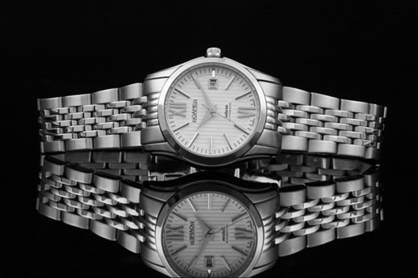 房产投资与储蓄哪个影响？