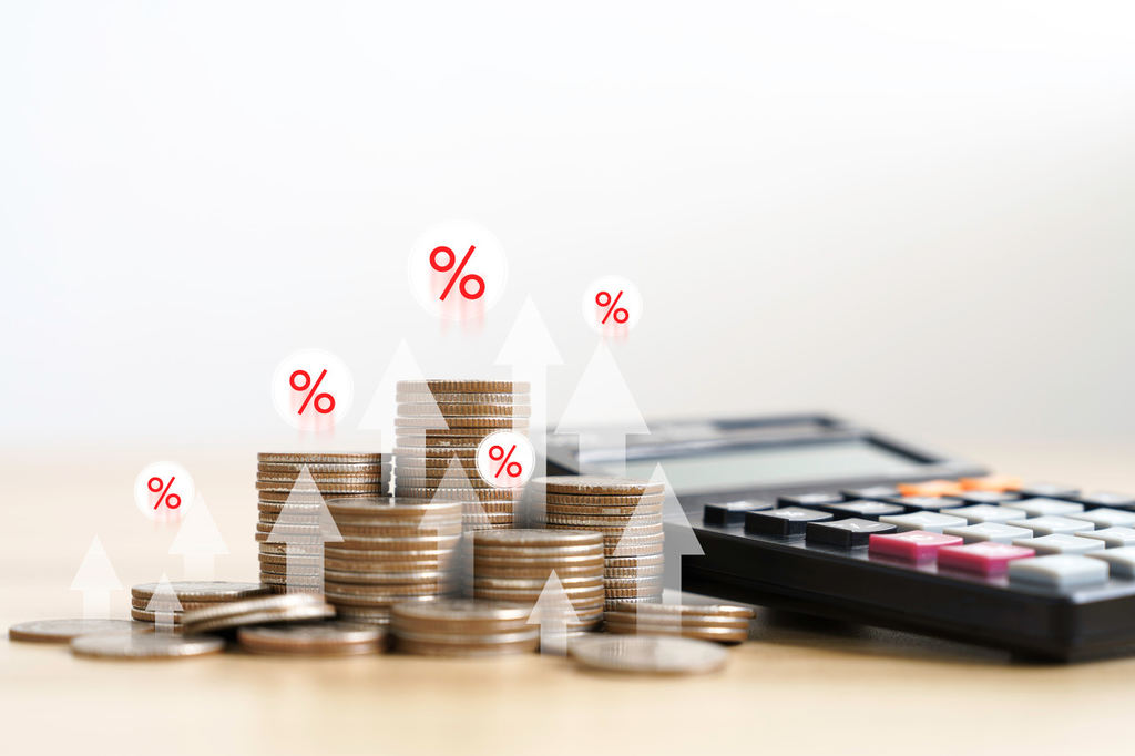 如何进行期货交易的对冲基金策略？